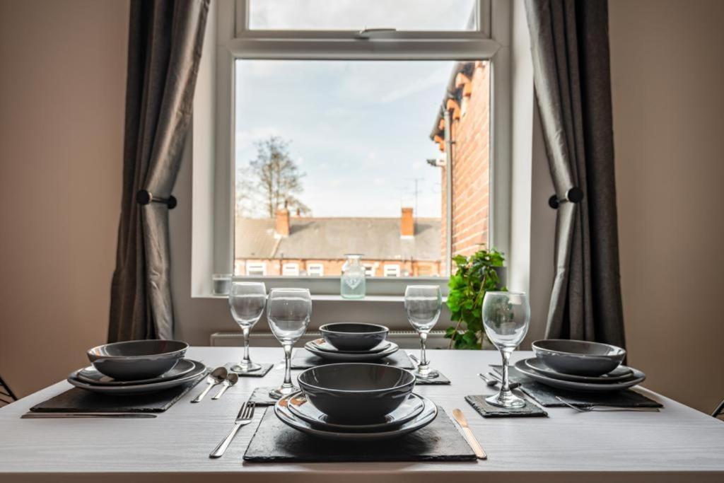Hopetown Apartment-Modern 2 Bed With Free Parking Normanton  Extérieur photo